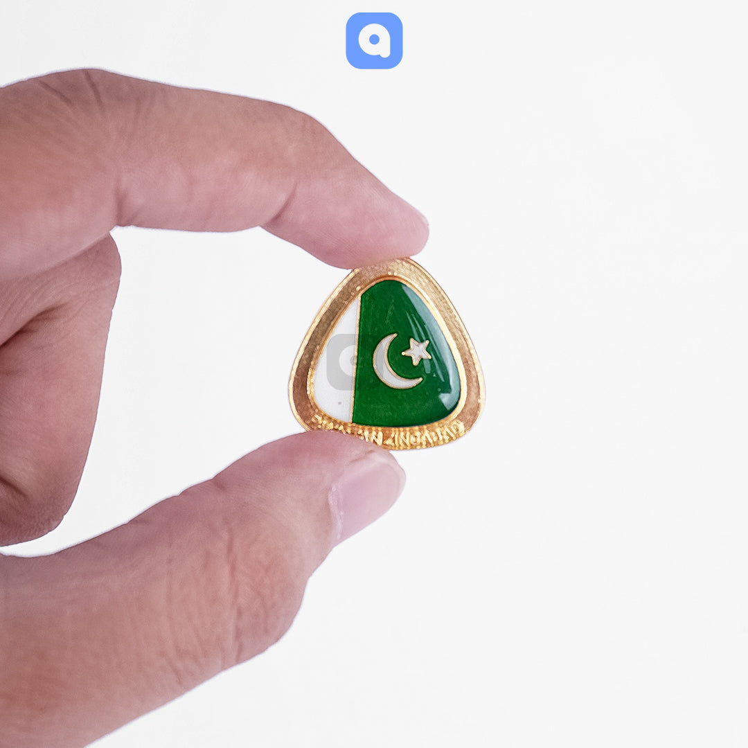 Pack of 12 - Triangle Shape Pakistan Day Badges