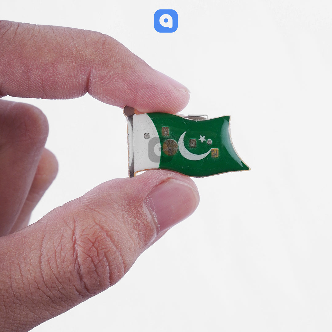 Pack of 25 - Light Badges - 14th August Celebration