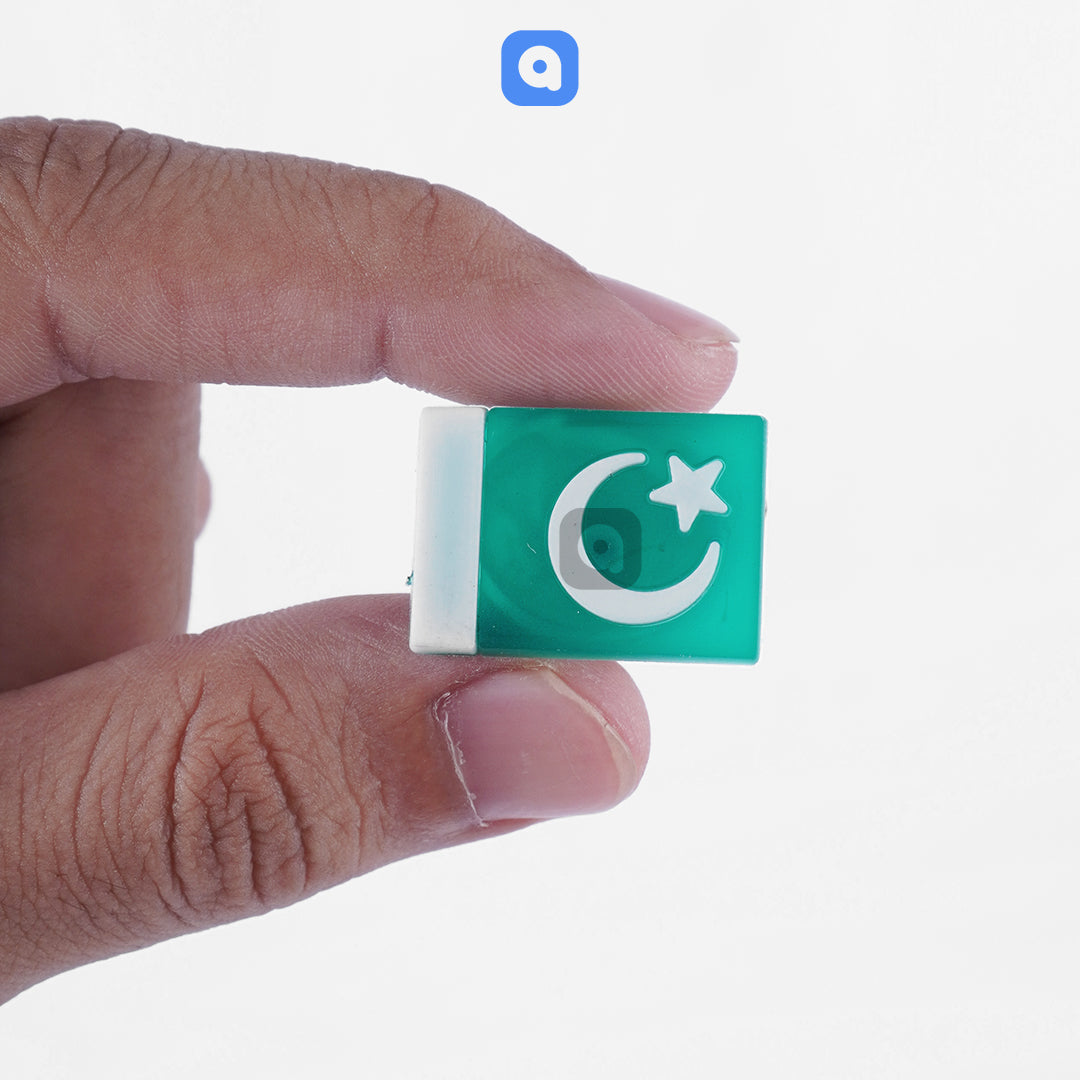 Pack of 25 - 14th August Badges - Rubber Light Badges