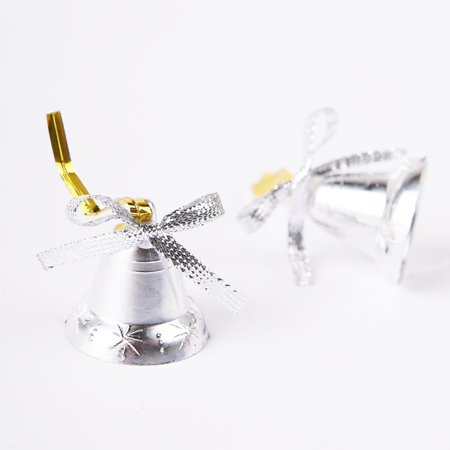 Artificial Small Hanging Christmas Bell For Christmas Party Decor