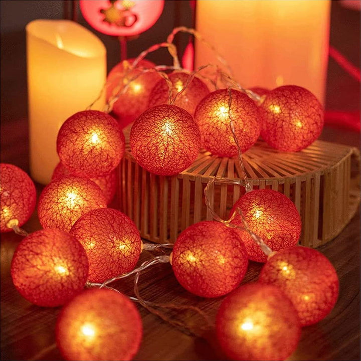 Red Thread Ball Lights - ardor